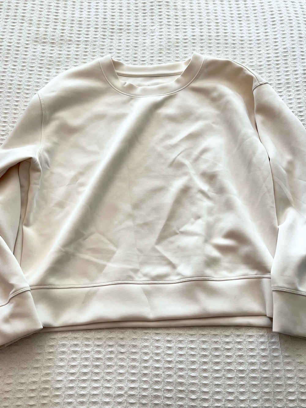 a new day Cream Crewneck sandwash Sweatshirt size medium